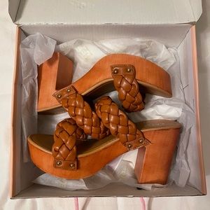 NEW IN BOX Kayleen by Los Angeles Heels